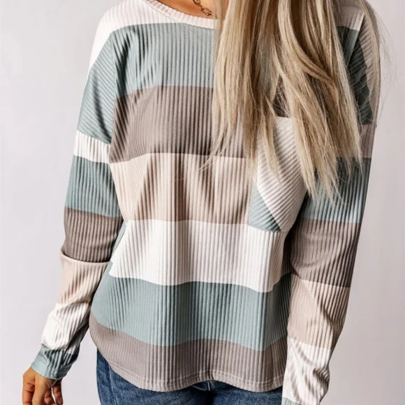 💜 New Stripped Rib Top - Picture 2 of 10